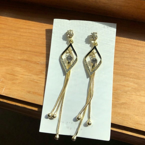 Crystal Geometry Shaped Dangle Earrings By Korea Designer - Picture 3 of 5